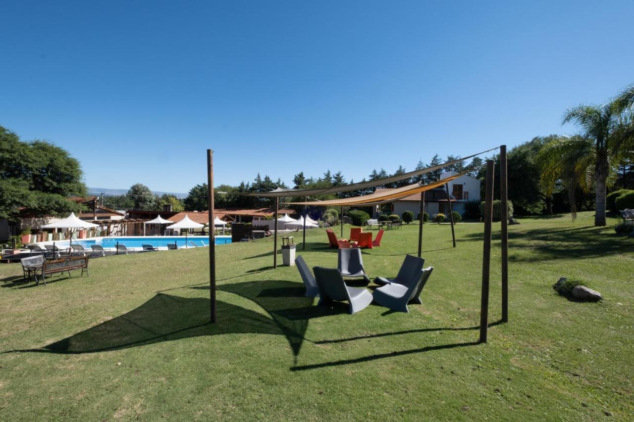 Lodge Loma Azul *