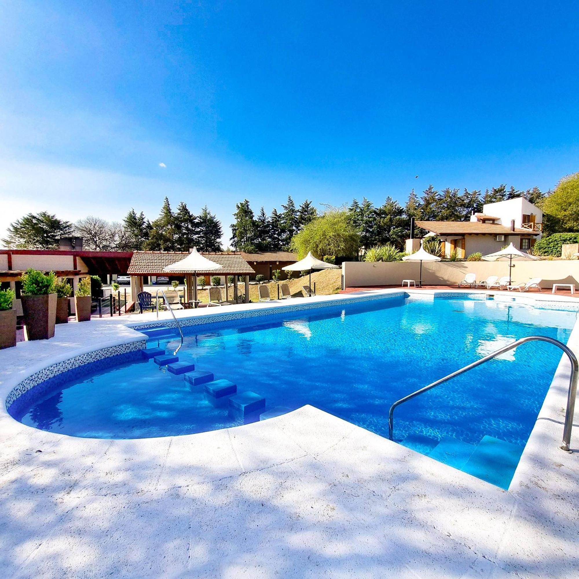 Loma Azul Lodge
